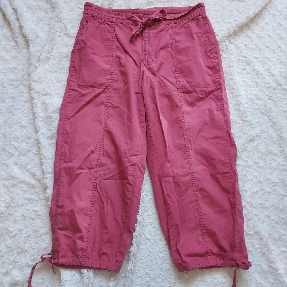 St. John's Bay Petite Pink Cranberry Cropped Capri Pants 10P Vacation Cruise